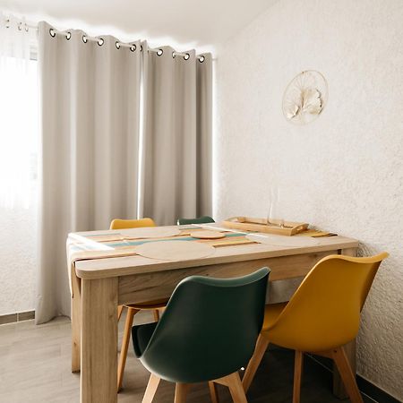 Cosy T1, A 10 Minutes A Pieds Des Plages Frejus Luaran gambar