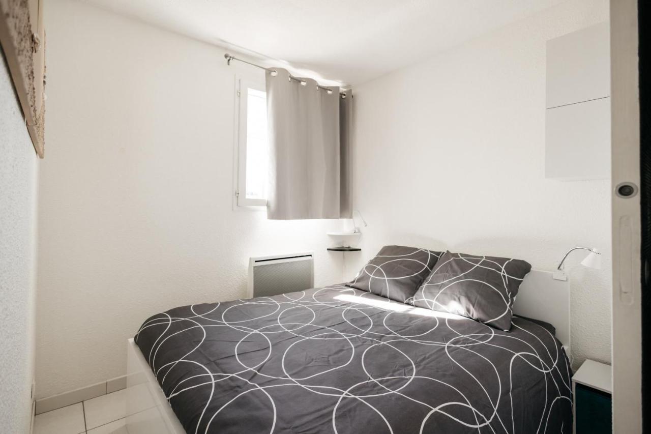 Cosy T1, A 10 Minutes A Pieds Des Plages Frejus Luaran gambar